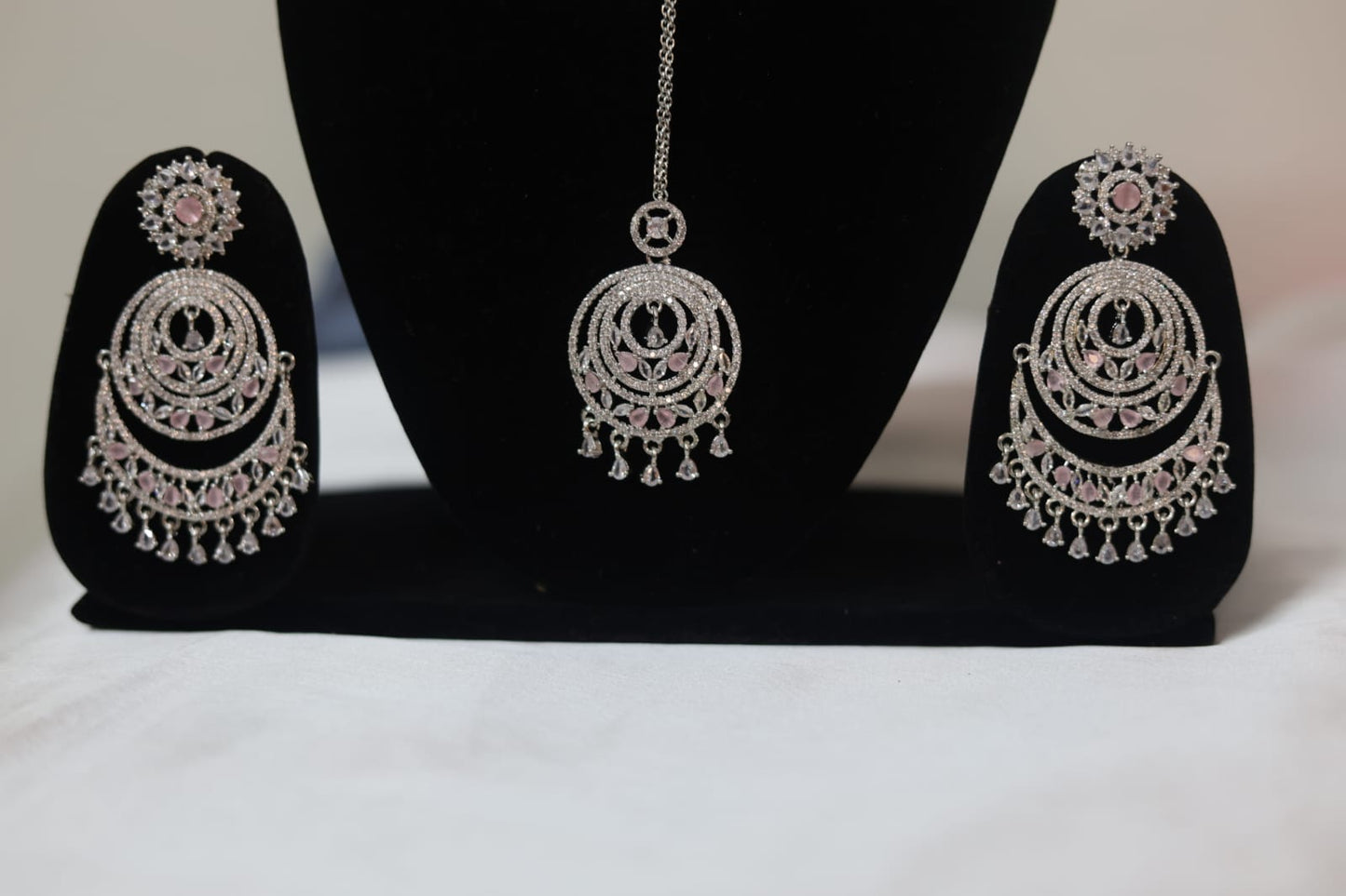 CZ & AD Studded necklace set with earrings and Maangtikka.π«