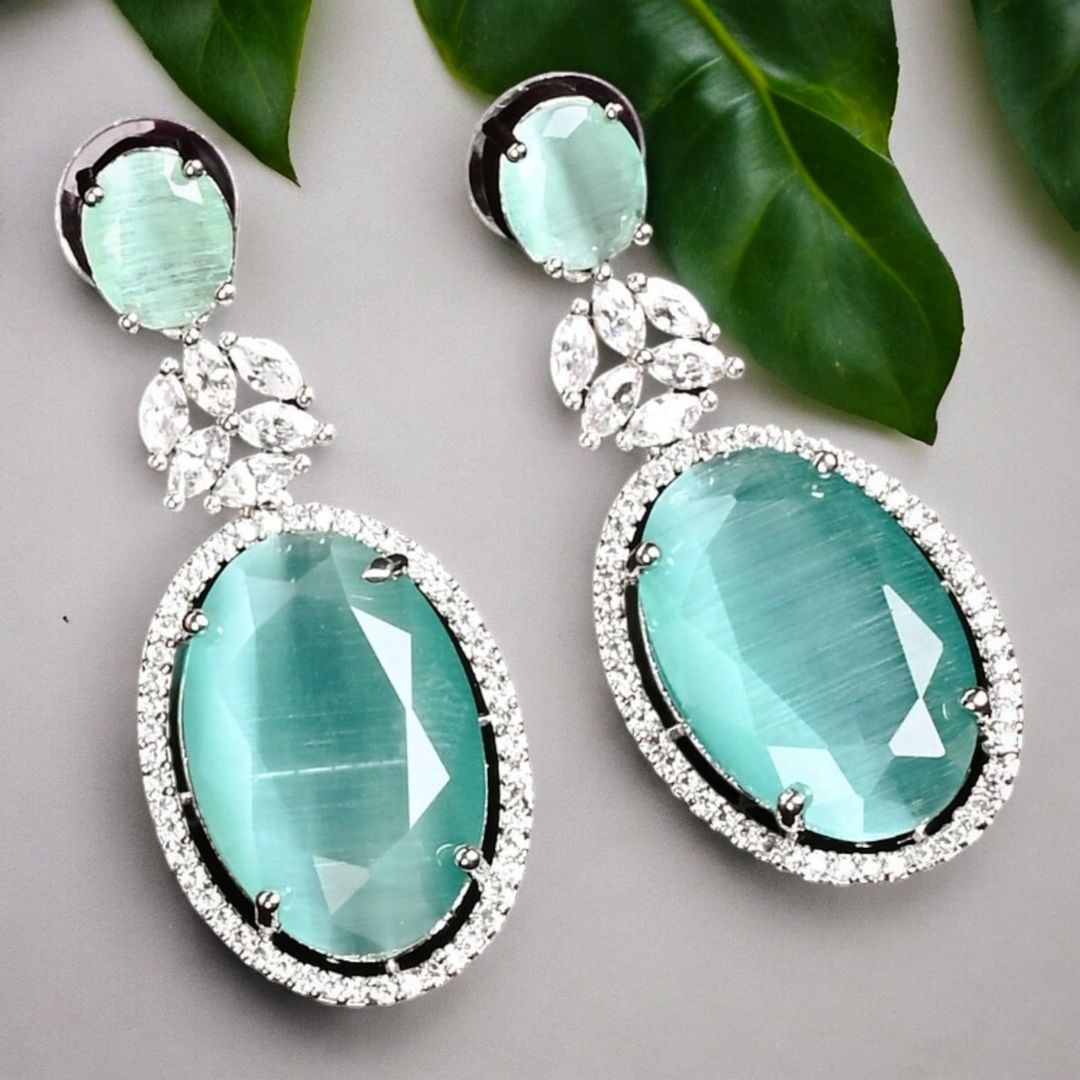 Rhodium Plated AD Stone-Studded Silver-Plated Necklace Set.💫