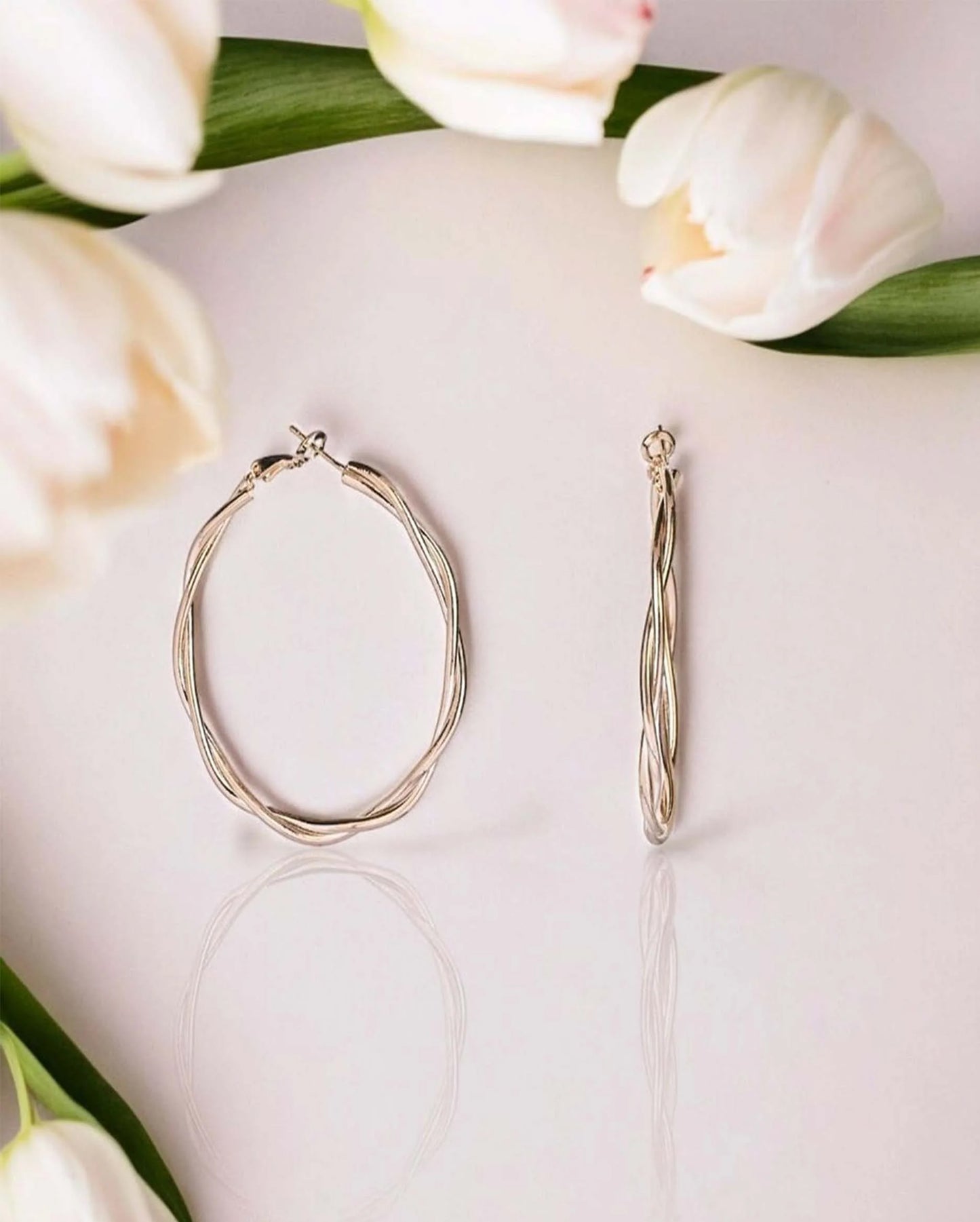 Gold Plated Criss-Cross Circular Hoop Earrings.💫