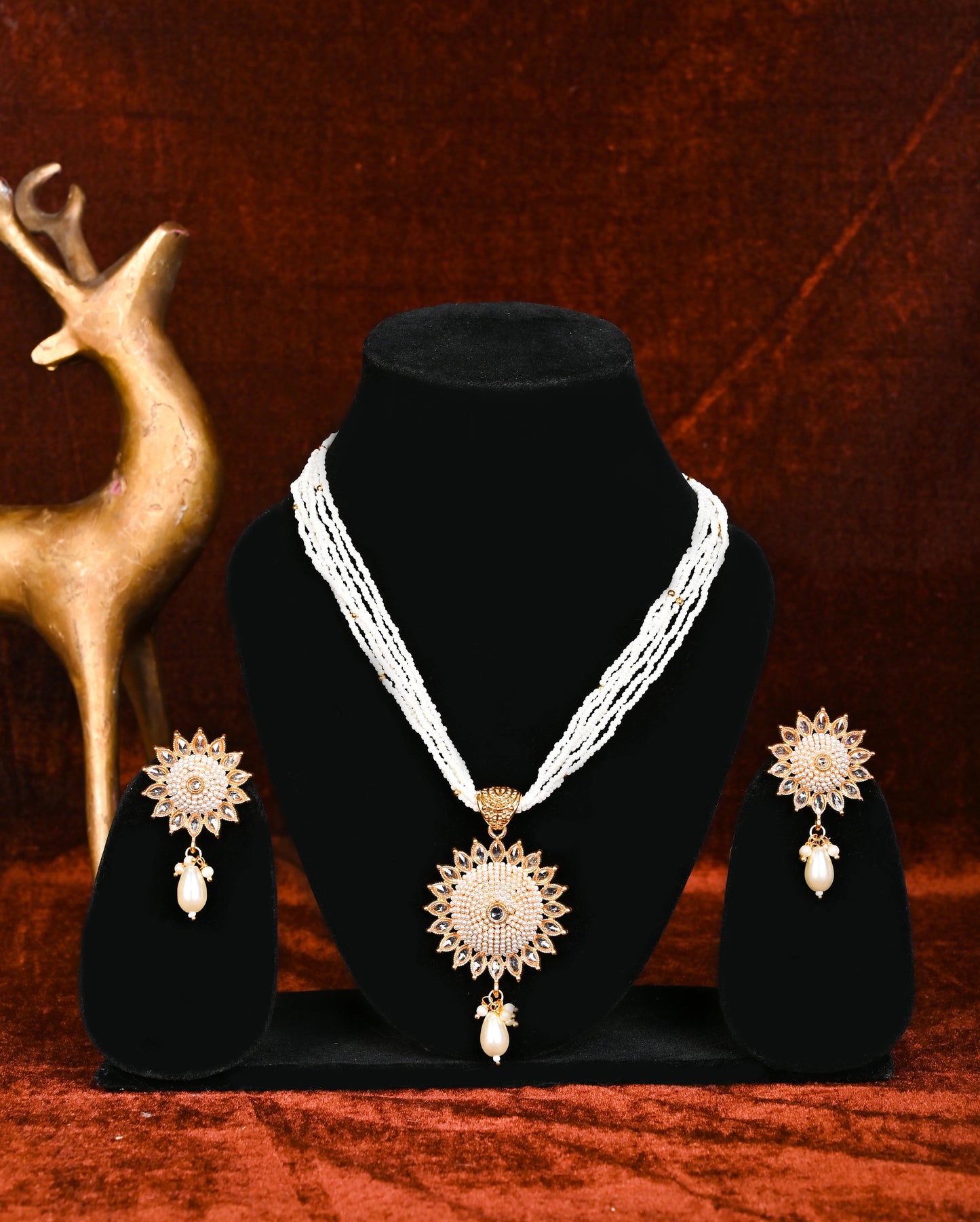 White Pearl Gold Plated Short Necklace Set with Earrings.💫